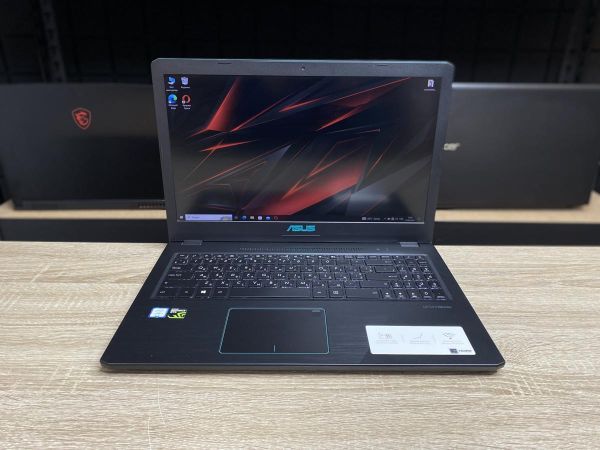 Ноутбук Asus i5-8250U 8Gb 512 SSD 1Tb HDD GTX 1050 Б/В