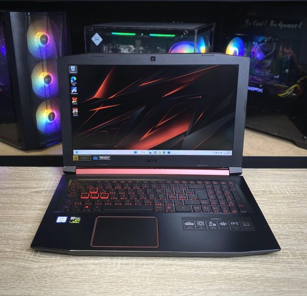 Ноутбук Acer Nitro 5 i5-8300H/8Gb/256SSD/Nvidia GTX1050Ti