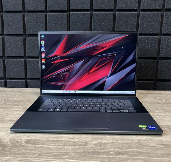 Ноутбук Dell Inspiron 16Plus 4K i7-12700H/32GB/1TbSSD/RTX3060-6GB Б/В