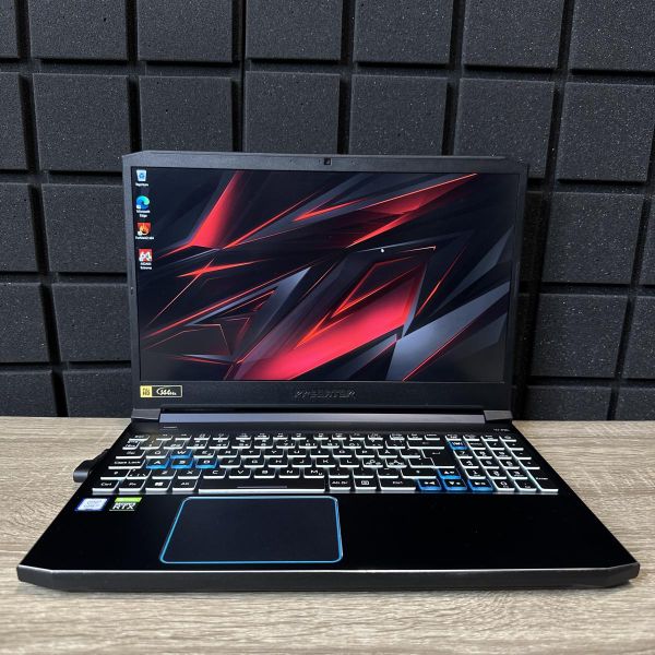 Ноутбук Acer Predator PH315-52 144Hz I7-9750H/16GB/512SSD/RTX 2060 6GB Б/В