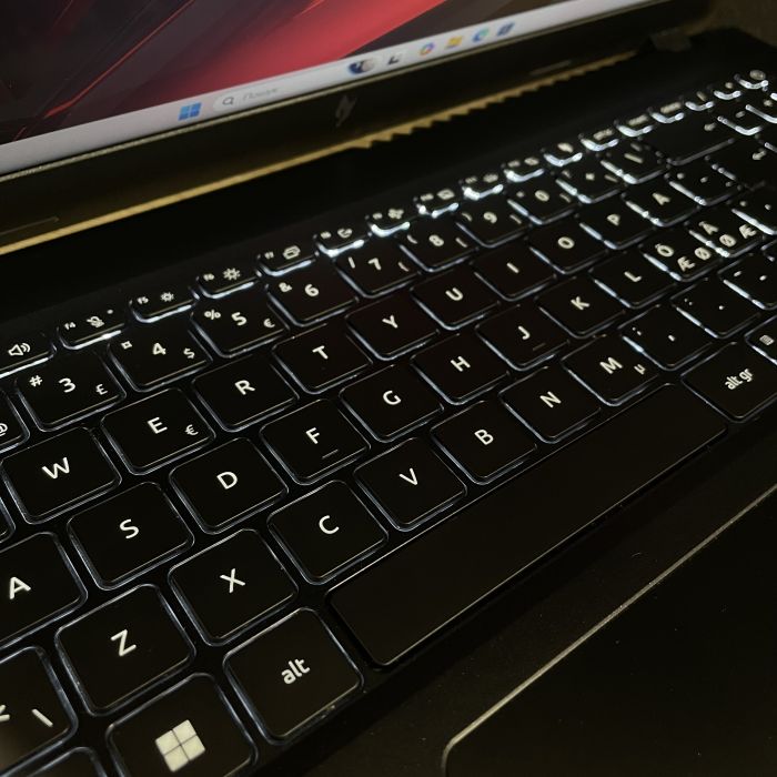 Ноутбук Acer Nitro V15 165Hz Ryzen 57535HS/16GB/512SSD/RTX4060-8GB Б/В