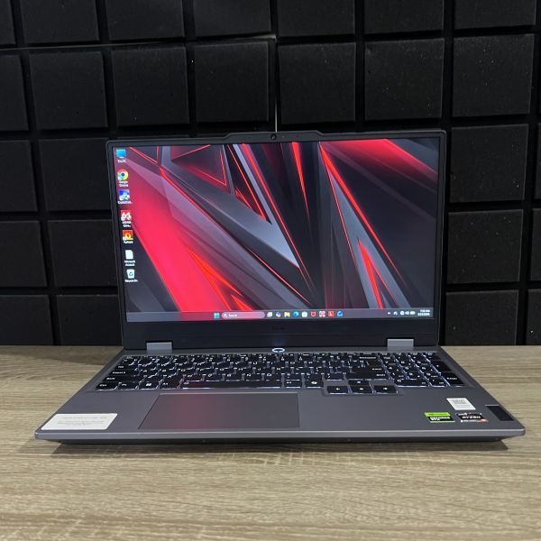 Ноутбук Lenovo LOQ 144Hz Ryzen 5 7235HS/12GB/512SSD/RTX4050-6GB Б/В