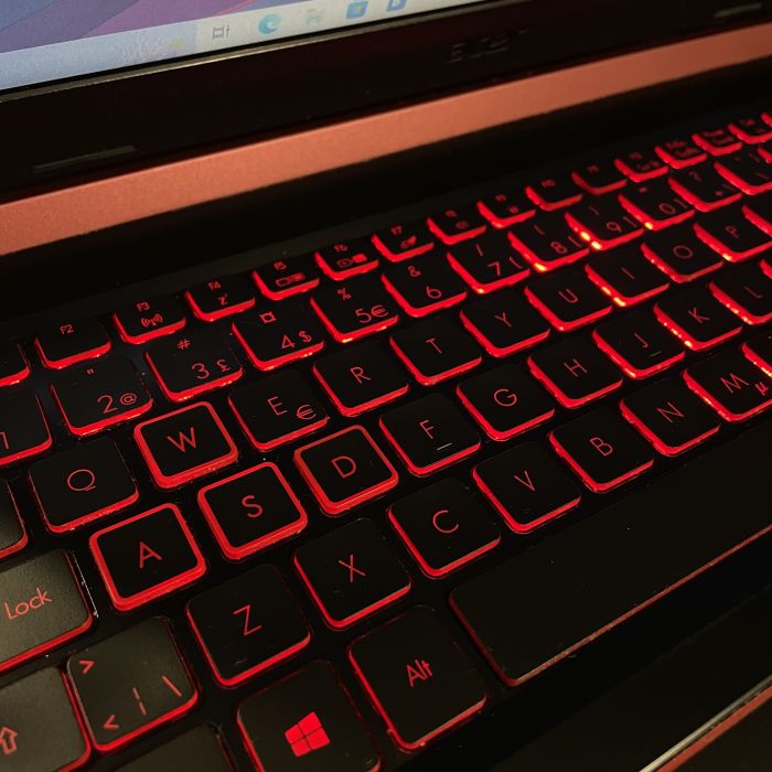 Ноутбук Acer Nitro AN515-31 I5-8250U/8GB/256GBSSD/MX150-2GB Б/В
