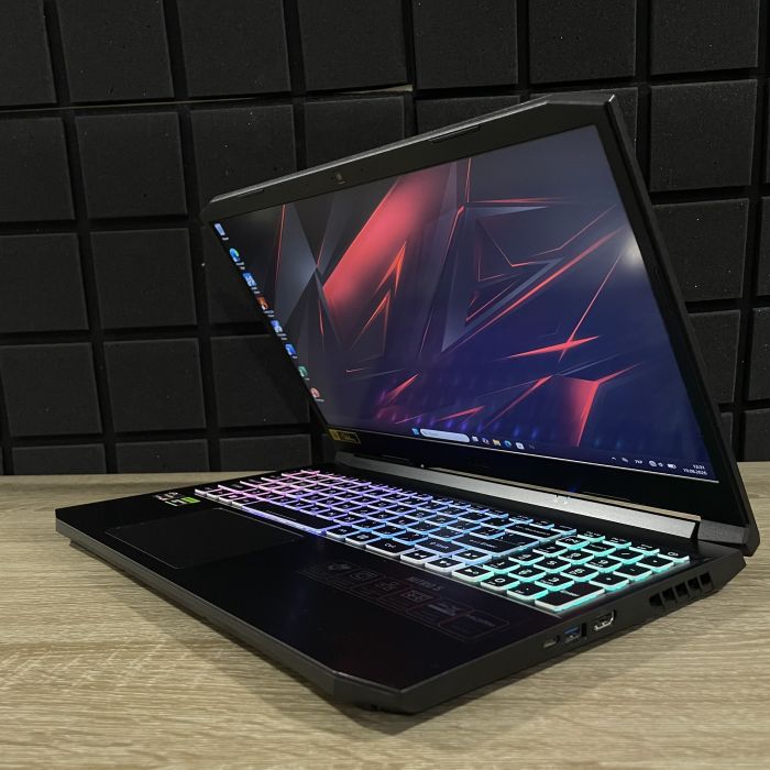 Ноутбук Acer Nitro AN515-45 144Hz Ryzen 5 5600H/16GB/512SSD/RTX3070-8GB Б/В