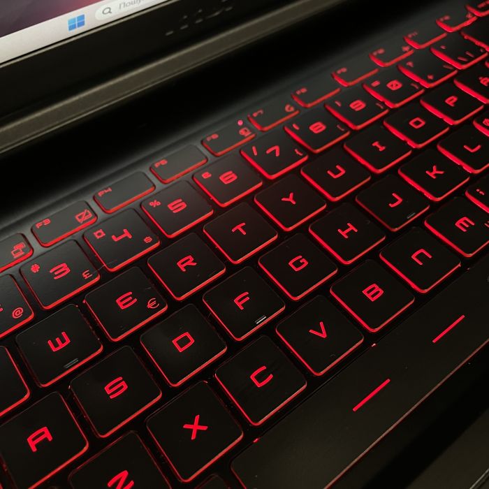 Ноутбук MSI GF63 Thin 11UC 144Hz I5-10500H/16GB/512SSD/RTX3050-4GB Б/В