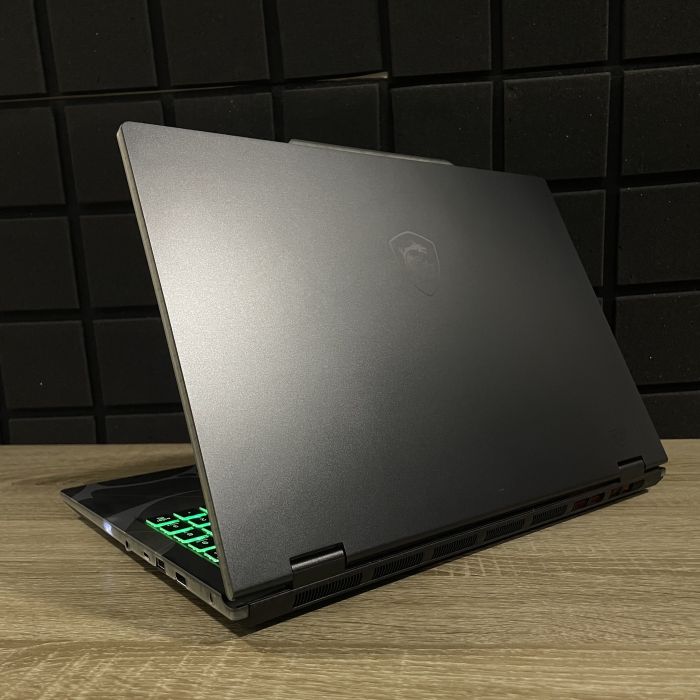 Ноутбук MSI Cyborg 15 144Hz I5-13420H/16GB/512SSD/RTX5060-8GB Б/В
