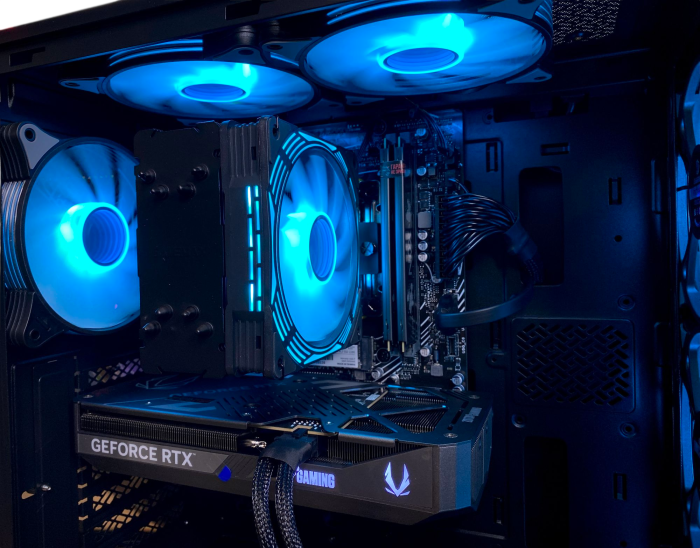 ПК STARLIGHT 2 Ryzen 7 7700 32Gb DDR5 1Tb SSD RTX5070-12Gb