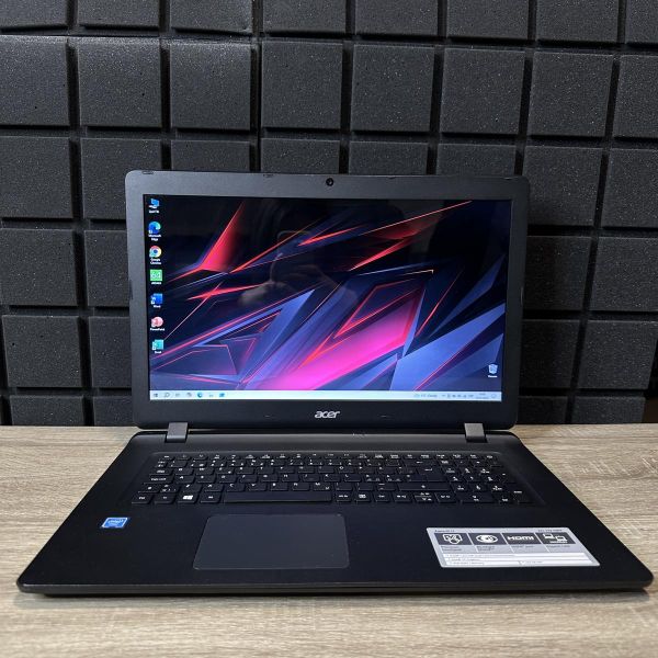 Ноутбук acer Aspire ES1 17,3" CeleronN3450/8GB/320HDD/HDGraphics500 Б/В