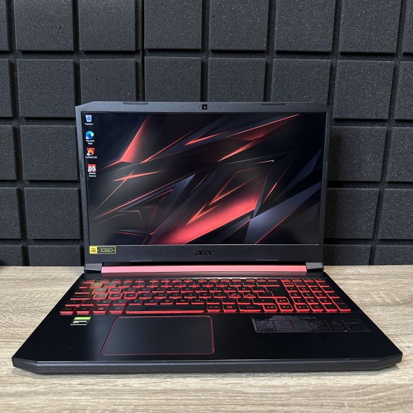 Ноутбук Acer Nitro 5 i5-9300H/8Gb/256SSD/GTX1650-4GB Б/В