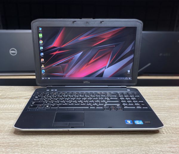 Ноутбук DELL 5530 I5-3320M  8Gb 500Gb Intel HD