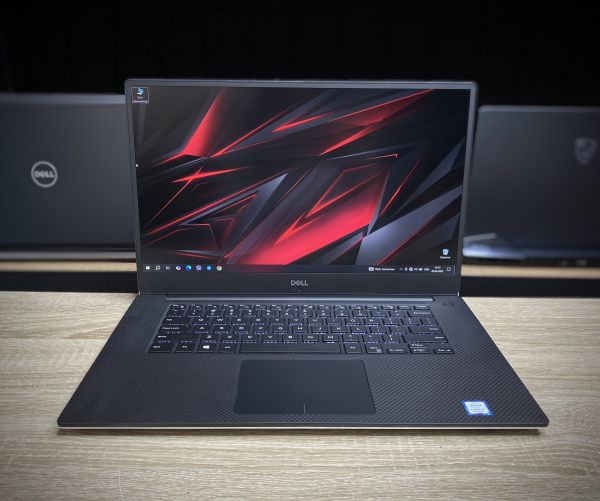 Ноутбук Dell Precision 5530 i7-8850H 16GB 256SSD Nvidia P2000-4Gb Б/В