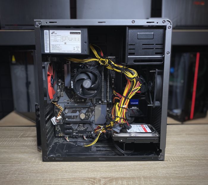 ПК RYZEN 3 2200G 16Gb 120 SSD 1Tb HDD Б/В