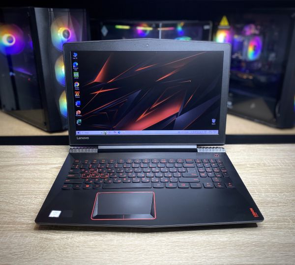Lenovo Y520-15IKBN I5-7300HQ  8 GB  SSD 256 GB GTX 1050 Б/В
