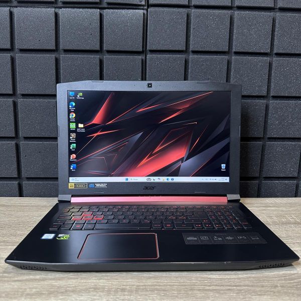 Ноутбук Acer Nitro 5 i5-8300H/8GB/256SSD+1TB HDD/GTX1050Ti-4GB Б/В