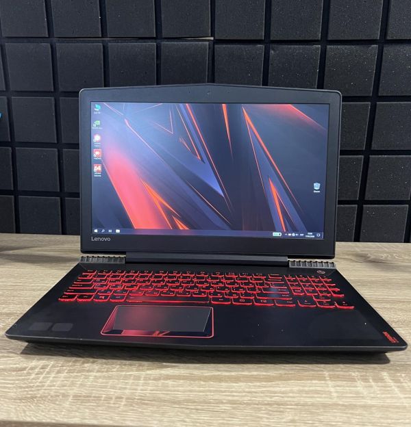 Ноутбук Lenovo Legion Y520 i5-7300HQ/16GB/256SS+1TbHDD/GTX1050Ti-4GB